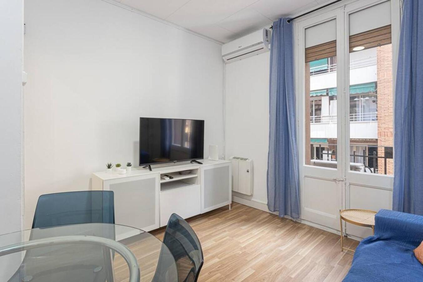 Bright 3Bdr Near To The Metro Apartment L'Hospitalet de Llobregat Exterior photo